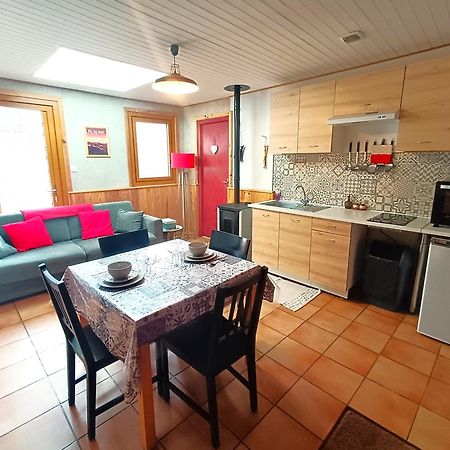 Gite Ha-Py Chalet Campan Exteriör bild