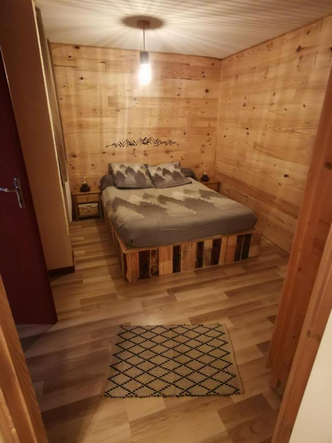 Gite Ha-Py Chalet Campan Exteriör bild