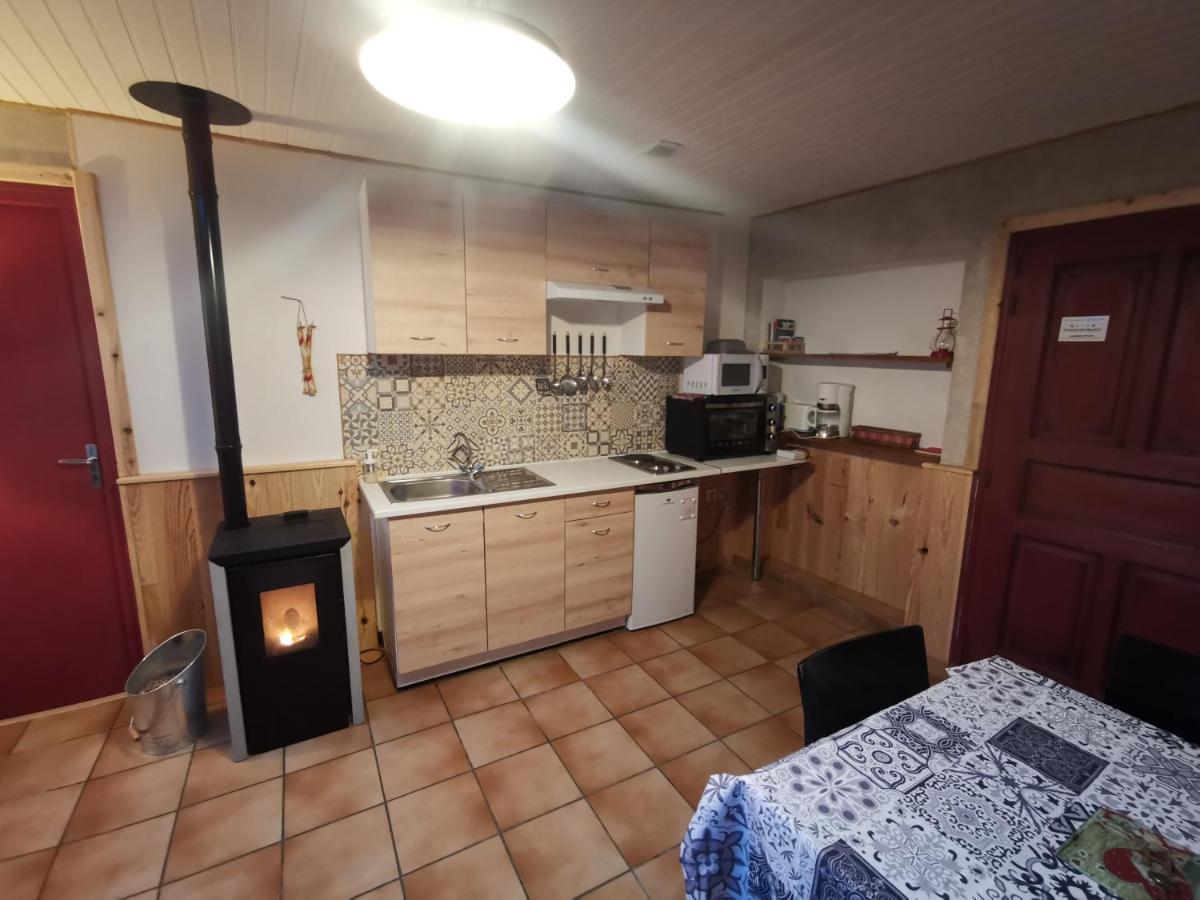 Gite Ha-Py Chalet Campan Exteriör bild
