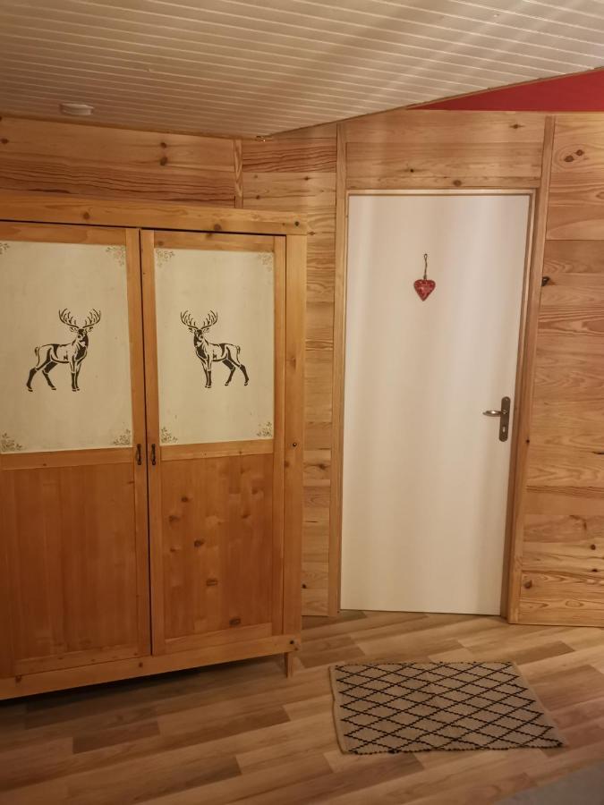 Gite Ha-Py Chalet Campan Exteriör bild