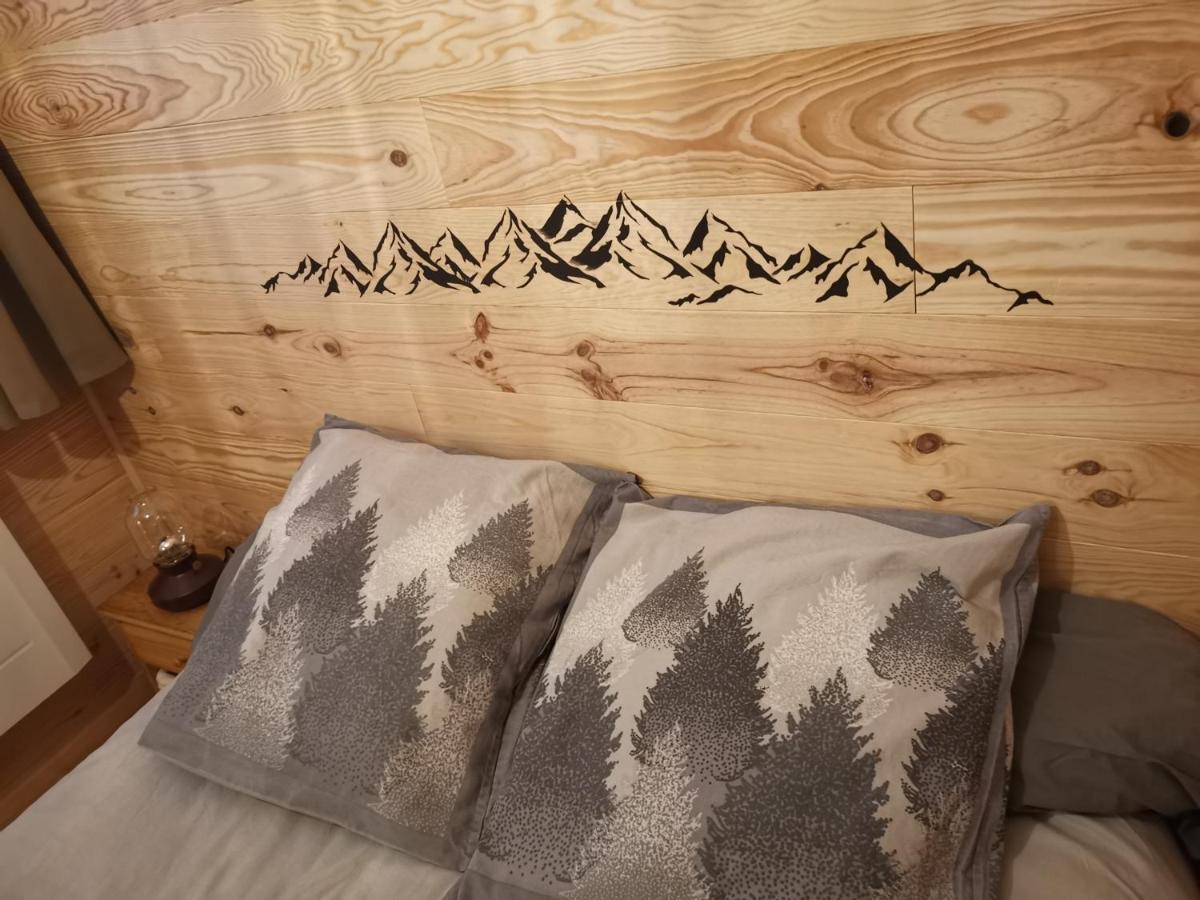 Gite Ha-Py Chalet Campan Exteriör bild