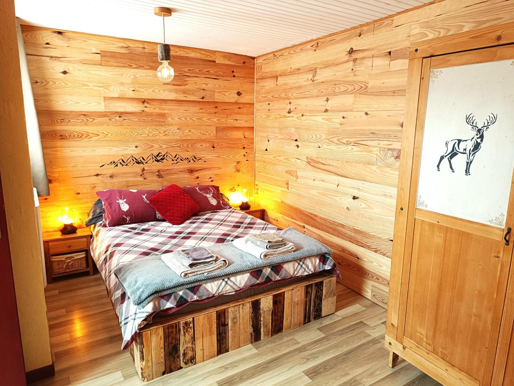 Gite Ha-Py Chalet Campan Exteriör bild